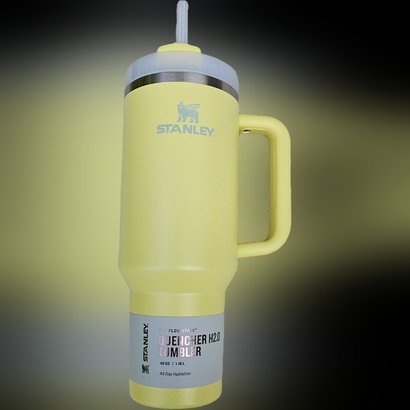 Brand New Stanley Quencher H20 Tumbler Mug Cup Yellow Large Size - Picture 1 of 9